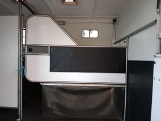 Furgoneta para dos caballos Equitrek Sonic 5 2019