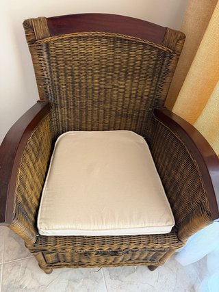 Sillón silla de mimbre dormitorio terraza
