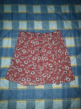 Falda Pull and Bear floral