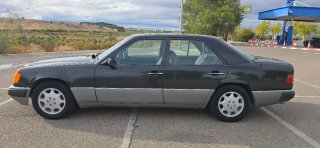 Mercedes-Benz Classe E (214) 1990