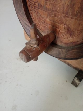 Botticella per vino in legno