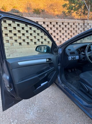 Opel Astra 2007