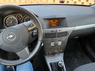 Opel Astra 2007