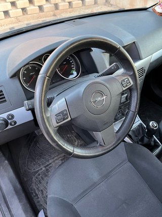 Opel Astra 2007
