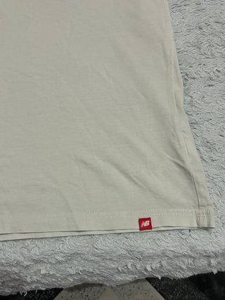 Camiseta New Balance Blanca