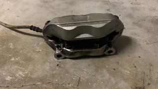 Frenos Brembo KTM Superduke 990 con la maneta