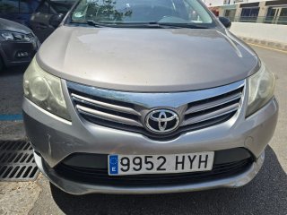 Toyota Avensis 2014