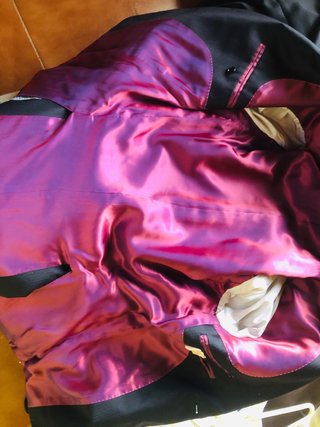 Traje oscuro talla M