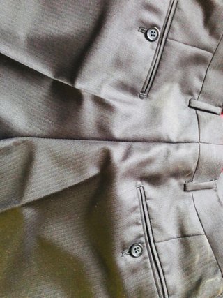 Traje oscuro talla M