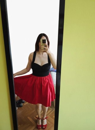 Vestido Pin Up Vintage Negro y Rojo