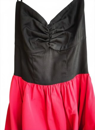 Vestido Pin Up Vintage Negro y Rojo
