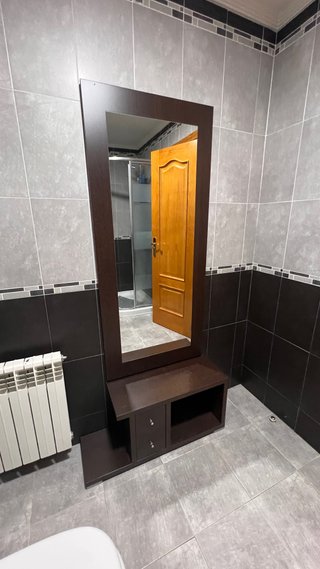 mueble recibidor/espejo wengué.