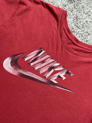 Nike camiseta roja logo 3D vintage XL