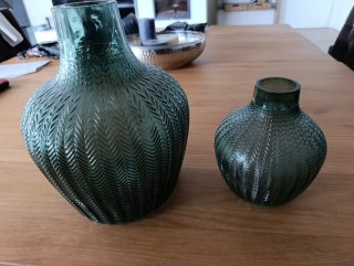 Damajuanas de cristal verdes