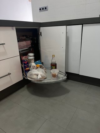 Cocina amueblada sin electrodomésticos