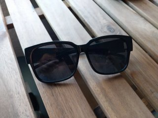 Gafas de sol negras