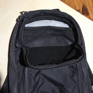Mochila marca EVOC CC 10L Negra