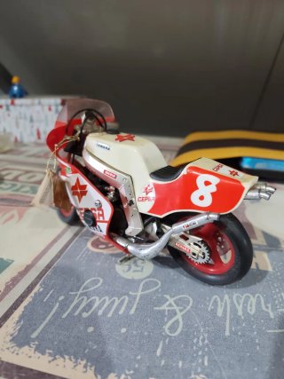 Maqueta Moto Yamaha Cepsa Antigua