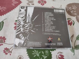 Boikot - CD Cria Cuervos. Remasterizado