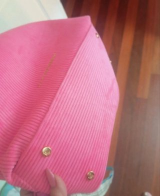 Hoy +rebajado  Bolso rosa Lola Casademunt + Visera