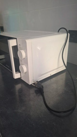 Microondas Hisense Blanco 20L 700W Grill