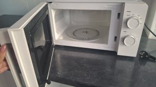 Microondas Hisense Blanco 20L 700W Grill