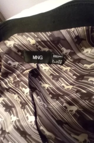 Chaqueta MNG Negra