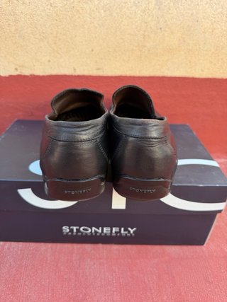 Zapatos de piel negros Stonefly talla 42