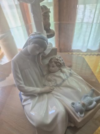 Preciosa figura Nao