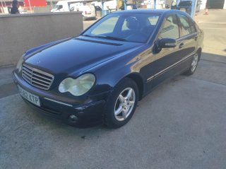 Mercedes-Benz Clase C 2006