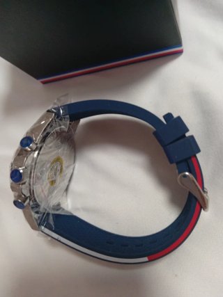 Reloj Tommy Hilfiger juvenil nuevo