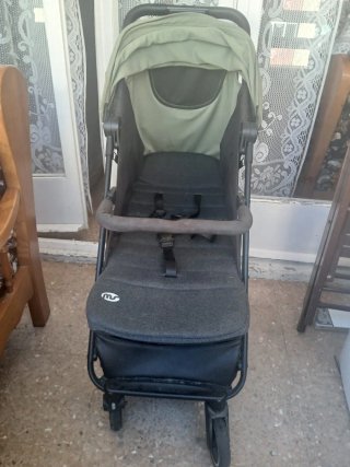 Carro de bebé ligero