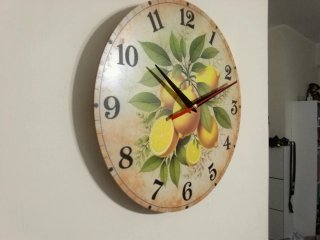 Orologio da parete con limoni