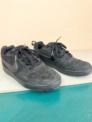 Zapatillas Nike Court Negras