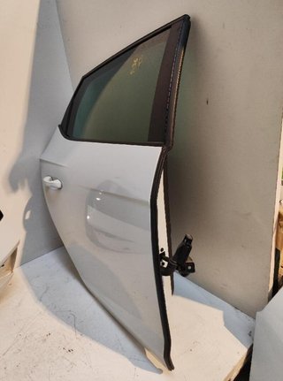 Seat 293101 puerta trasera derecha leon (5f1) fr