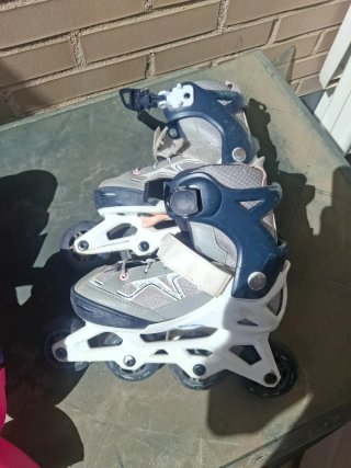 Patines y cascos infantiles varias tallas