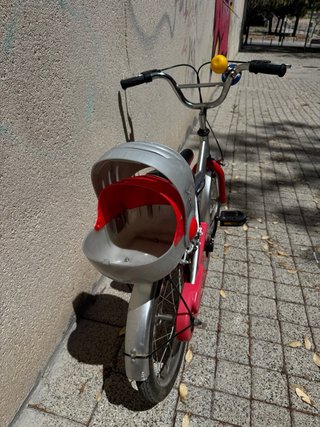 Bicicleta infantil 16” con maletín trasero