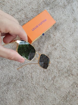 Gafas Louis Vuitton Doradas y Grises