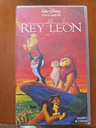 Lote 8 Cintas VHS Disney y Clásicos