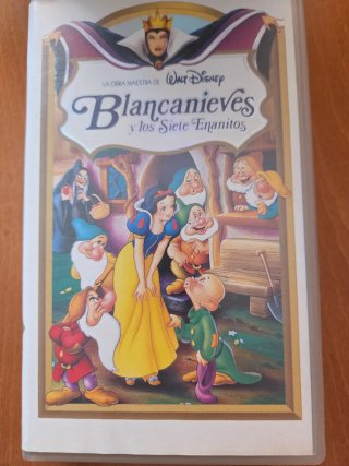 Lote 8 Cintas VHS Disney y Clásicos
