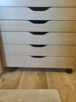 Cajonera Ikea con ruedas