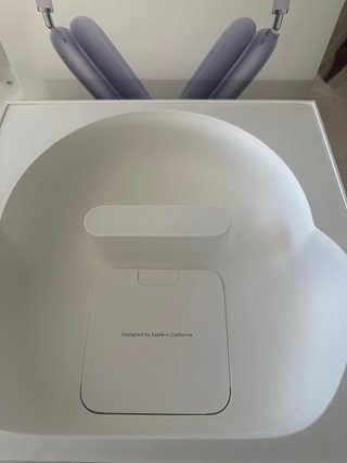 AirPods Max Apple Morado