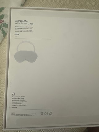 AirPods Max Apple Morado
