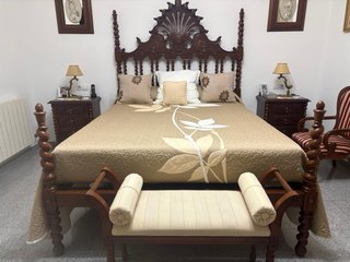Muebles de dormitorio madera oscura