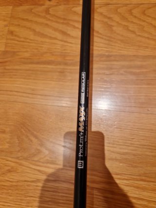 Palo de golf Wilson ProLite + Maxx 428 Regular