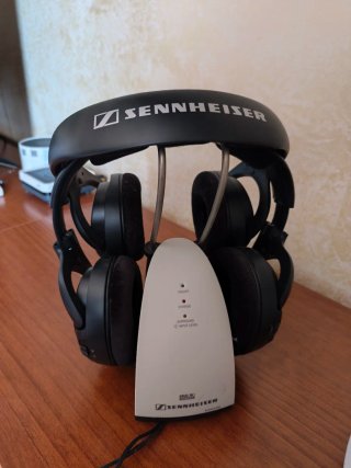 Auriculares Sennheiser RS 130  Inalámbricos.
