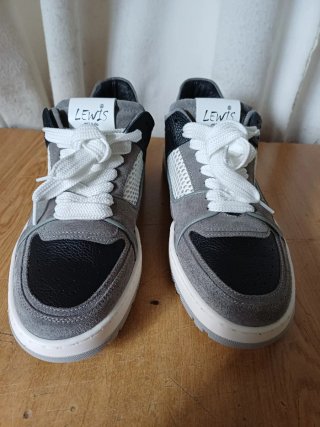 Scarpe nuove Lewis Milano n 44