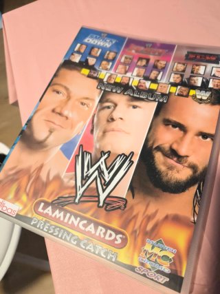 3 Álbumes Cromos WWE Raros
