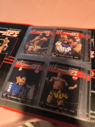 3 Álbumes Cromos WWE Raros