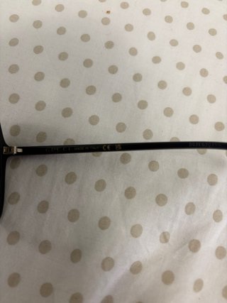 Gafas de Sol Gucci Negras y Doradas Auténticas
